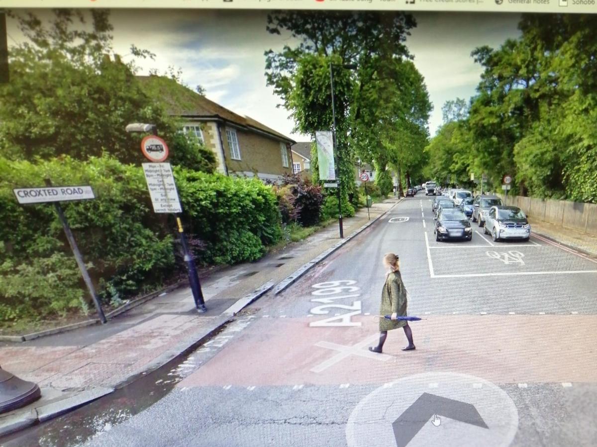 From Home, Great Community!! Londres